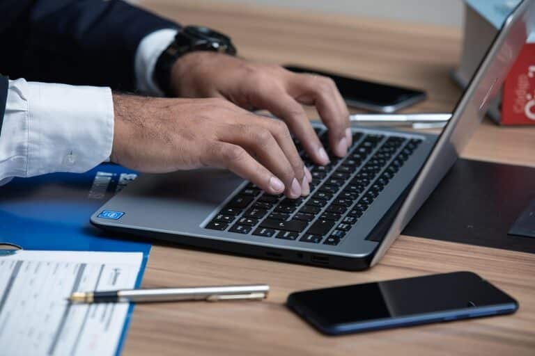 Webdesign für Anwälte: So gewinnt Ihre Kanzlei-Website neue Mandanten Webdesign - David - Keiser - Website - erstellen - lassen